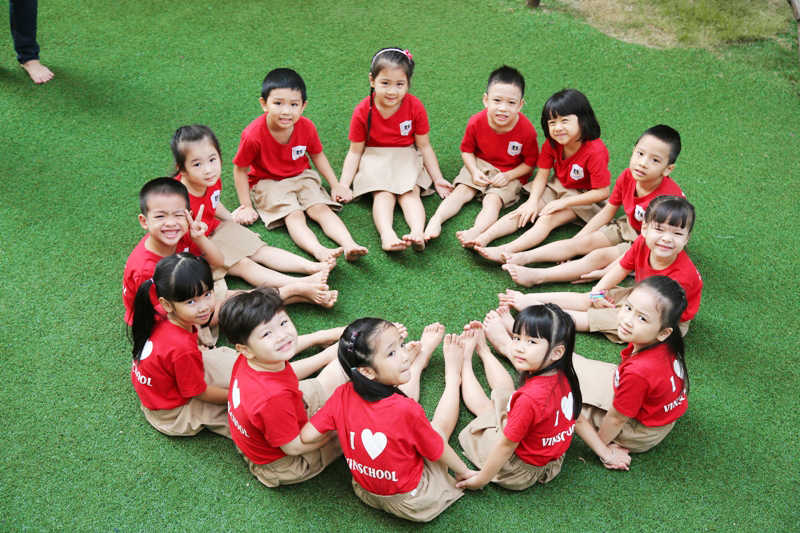 đồng phục mầm non