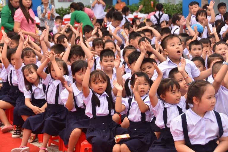 đồng phục học sinh