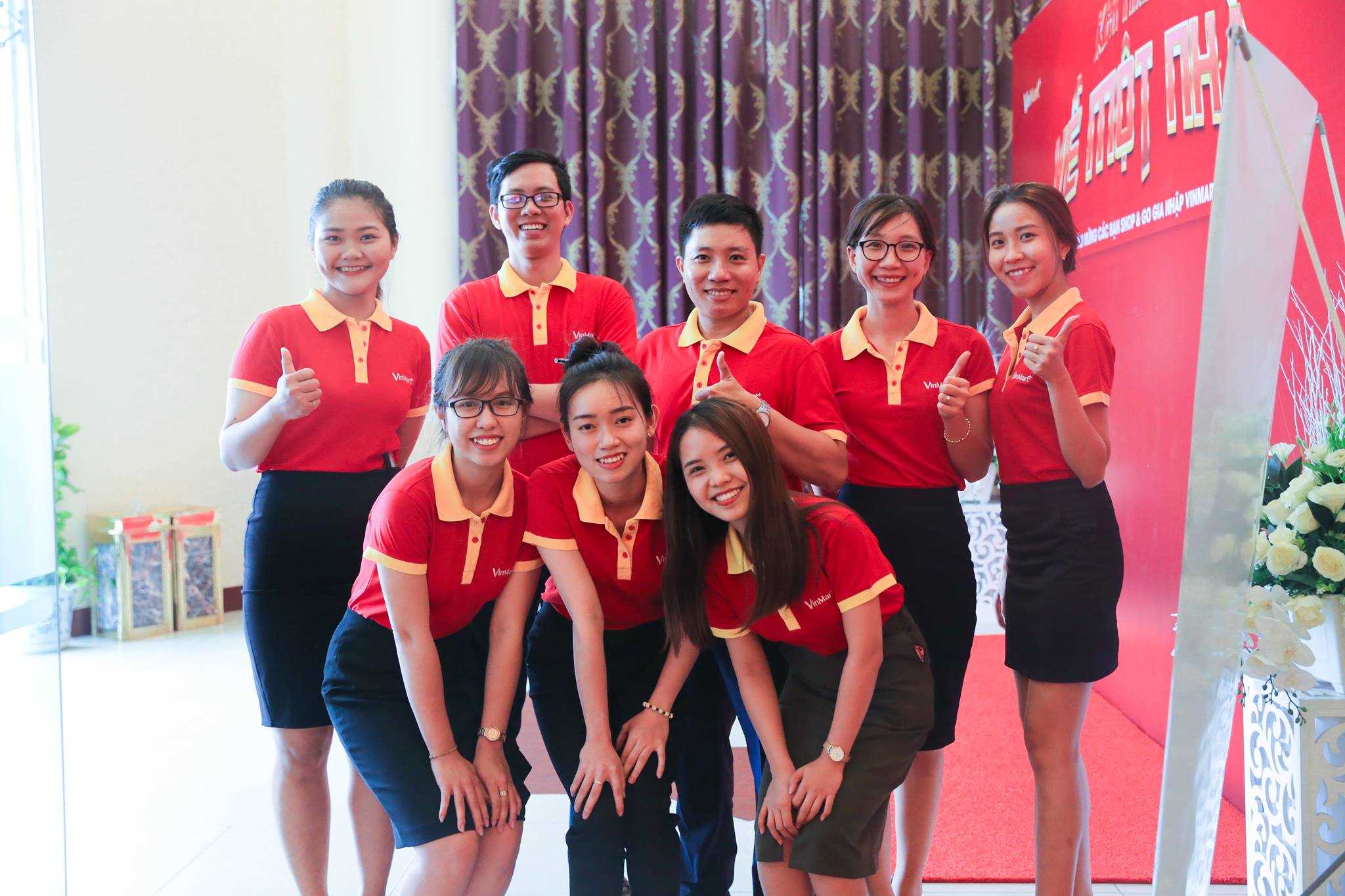 đồng phục nhân viên bán hàng 2