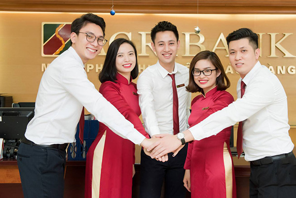 đồng phục ngân hàng Agribank