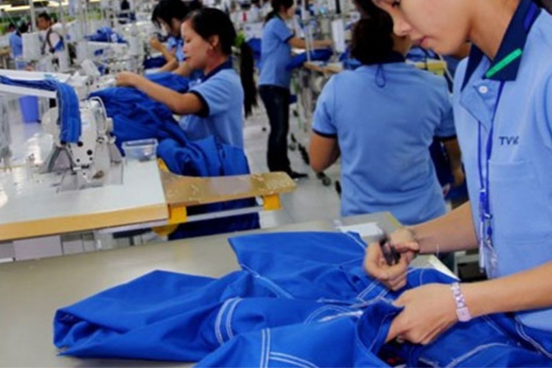 đồng phục Haki
